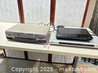 MaxSold Auction: Sony & RCA VCR, DVD and Blu?ray Players (Multiple Units) - Warwick (Rhode Island, USA) SELLER MANAGED Reseller Online Auction - Warwick Avenue