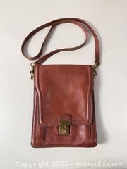 MaxSold Auction: Two Leather Handbags — Beige Shoulder & Brown Crossbody - Warwick (Rhode Island, USA) SELLER MANAGED Reseller Online Auction - Warwick Avenue