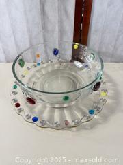 MaxSold Auction: Vintage Dary Rees Decorative Glass Serving Bowl and Plates Lot - Warwick (Rhode Island, USA) SELLER MANAGED Reseller Online Auction - Warwick Avenue