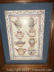 MaxSold Auction: Vintage Noel Wood Craft mantel clock - Warwick (Rhode Island, USA) SELLER MANAGED Reseller Online Auction - Warwick Avenue