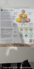 MaxSold Auction: Wilton Cupcakes 'N More Dessert Stand Wire Rack Holds 13 Cupcakes - Warwick (Rhode Island, USA) SELLER MANAGED Reseller Online Auction - Warwick Avenue