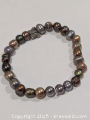 MaxSold Auction: cultured pearl stretch Bracelet  - Toronto (Ontario, Canada) PARTNER MANAGED Downsizing Online Auction - Queen Street East