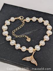 MaxSold Auction: Genuine F.W Pearl Bracelet,8.5" - Toronto (Ontario, Canada) PARTNER MANAGED Downsizing Online Auction - Queen Street East