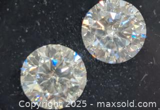 MaxSold Auction: Genuine Moissanite(App 1.9ct) - Toronto (Ontario, Canada) PARTNER MANAGED Downsizing Online Auction - Queen Street East