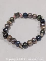 MaxSold Auction: Multicolour Tahitian pearl Bracelet  - Toronto (Ontario, Canada) PARTNER MANAGED Downsizing Online Auction - Queen Street East