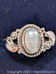 MaxSold Auction: Silver(2.19g)mother of Pearl Ring - Toronto (Ontario, Canada) PARTNER MANAGED Downsizing Online Auction - Queen Street East