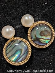 MaxSold Auction: Silver(3.25g)Abalone shell and pearl - Toronto (Ontario, Canada) PARTNER MANAGED Downsizing Online Auction - Queen Street East
