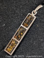 MaxSold Auction: Silver(3.46g)Baltic amber Pendant  - Toronto (Ontario, Canada) PARTNER MANAGED Downsizing Online Auction - Queen Street East
