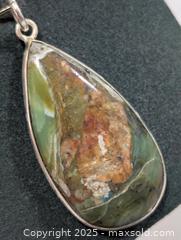 MaxSold Auction: Silver(3.77g)teardrop-shaped rhyolite - Toronto (Ontario, Canada) PARTNER MANAGED Downsizing Online Auction - Queen Street East