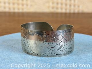 MaxSold Auction: Vintage Ladye Fayre Floral Etched Sterling Silver Clutch Bangle - Hamilton (Ontario, Canada) SELLER MANAGED Estate Sale Online Auction - Gertrude Street