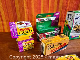 MaxSold Auction: Vintage Old Camera Film - Hamilton (Ontario, Canada) SELLER MANAGED Estate Sale Online Auction - Gertrude Street