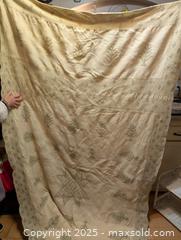 MaxSold Auction: ANTIQUE WOOL DECORATED COVERLET - Loyalist (Ontario, Canada) SELLER MANAGED Downsizing Online Auction - Main Street