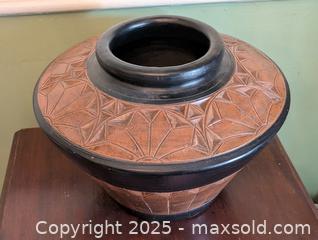 MaxSold Auction: EARLY SOUTHWEST REDWARE DECORATED POT - Loyalist (Ontario, Canada) SELLER MANAGED Downsizing Online Auction - Main Street