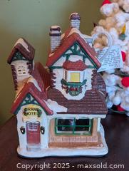 MaxSold Auction: LOT OF 3 FESTIVE DECOR ITEMS- TREE LIGHTS UP - Loyalist (Ontario, Canada) SELLER MANAGED Downsizing Online Auction - Main Street