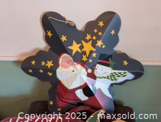 MaxSold Auction: LOT OF 3 NEWISH CHRISTMAS DECOR ITEMS - Loyalist (Ontario, Canada) SELLER MANAGED Downsizing Online Auction - Main Street
