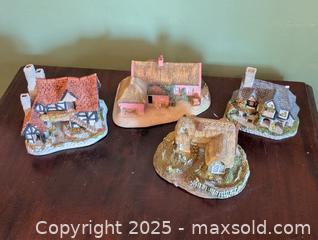 MaxSold Auction: LOT OF 4 1980S ENGLISH & IRISH MINI BUILDINGS - Loyalist (Ontario, Canada) SELLER MANAGED Downsizing Online Auction - Main Street