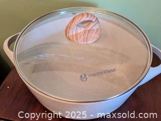 MaxSold Auction: NEW MASTER CLASS  INDUCTION 8 QUART COVERED POT - Loyalist (Ontario, Canada) SELLER MANAGED Downsizing Online Auction - Main Street