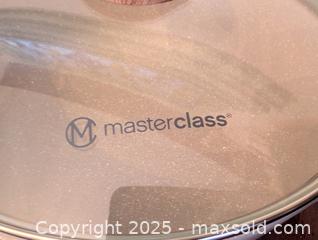 MaxSold Auction: NEW MASTER CLASS  INDUCTION 8 QUART COVERED POT - Loyalist (Ontario, Canada) SELLER MANAGED Downsizing Online Auction - Main Street
