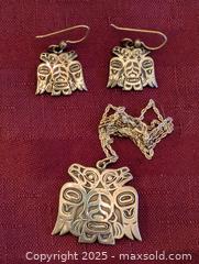 MaxSold Auction: UNIQUE STERLING SILVER NECKLACE &#38; EARINGS - Loyalist (Ontario, Canada) SELLER MANAGED Downsizing Online Auction - Main Street