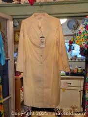 MaxSold Auction: VINTAGE 1970s OVERCOAT WITH TAGS - Loyalist (Ontario, Canada) SELLER MANAGED Downsizing Online Auction - Main Street