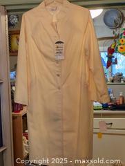 MaxSold Auction: VINTAGE 1970s OVERCOAT WITH TAGS - Loyalist (Ontario, Canada) SELLER MANAGED Downsizing Online Auction - Main Street