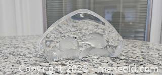 MaxSold Auction: Crystal Sculpture Signed - Toronto (Ontario, Canada) Downsizing Online Auction - Eden Valley Drive