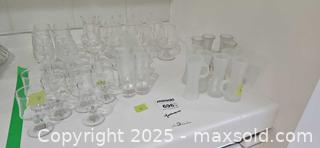 MaxSold Auction: Glassware - Toronto (Ontario, Canada) Downsizing Online Auction - Eden Valley Drive