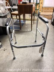 MaxSold Auction: Health Lot B - Toronto (Ontario, Canada) Downsizing Online Auction - Eden Valley Drive