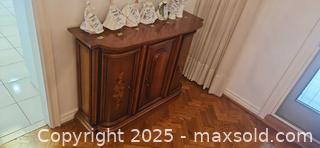 MaxSold Auction: Side Bar - Toronto (Ontario, Canada) Downsizing Online Auction - Eden Valley Drive