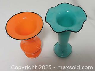 MaxSold Auction: 5 of Czech Bohemian Kralik Art Deco Tango Vases etc Lot   - Toronto (Ontario, Canada) PARTNER MANAGED Reseller Online Auction - Queen Street West