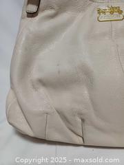 MaxSold Auction: Coach Madison Maggie Ivory Leather Carryall Shoulder Handbag 16503 - Toronto (Ontario, Canada) PARTNER MANAGED Reseller Online Auction - Queen Street West