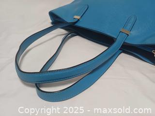 MaxSold Auction: Coccinelle Vibrant Blue Leather 3 Compartments Tote Shoulder Handbag  - Toronto (Ontario, Canada) PARTNER MANAGED Reseller Online Auction - Queen Street West