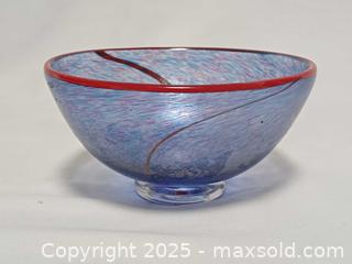 MaxSold Auction: Kosta Boda Bertil Vallien Meridian Series Art Glass Bow 58937l  - Toronto (Ontario, Canada) PARTNER MANAGED Reseller Online Auction - Queen Street West