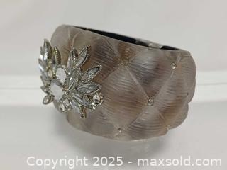MaxSold Auction: Vintage Alexis Bittar Wide Quilted Lucite Rhinestone Bracelet  - Toronto (Ontario, Canada) PARTNER MANAGED Reseller Online Auction - Queen Street West