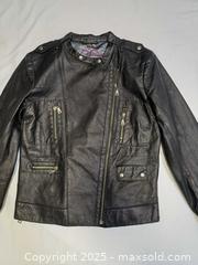 MaxSold Auction: Vintage Danier Women&#39;s Leather Biker Jacket Size M - Toronto (Ontario, Canada) PARTNER MANAGED Reseller Online Auction - Queen Street West