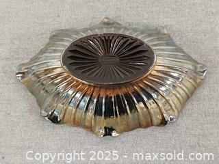 MaxSold Auction: Vintage Fenton Carnival Glass Poppy Dish - Toronto (Ontario, Canada) PARTNER MANAGED Reseller Online Auction - Queen Street West