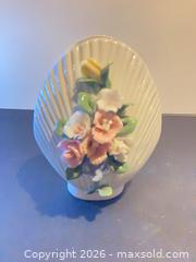 MaxSold Auction: Lot of 4 Porcelain Decorative Pieces with Dragon & Floral Motifs - Ashland (Massachusetts, USA) PARTNER MANAGED Downsizing Online Auction - Old Connecticut Path