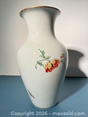 MaxSold Auction: Lot of 4 Porcelain/Ceramic Vases, Mixed Styles - Ashland (Massachusetts, USA) PARTNER MANAGED Downsizing Online Auction - Old Connecticut Path