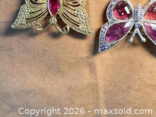MaxSold Auction: Lot of 7 Vintage Costume Jewelry Brooches / Pins - Ashland (Massachusetts, USA) PARTNER MANAGED Downsizing Online Auction - Old Connecticut Path