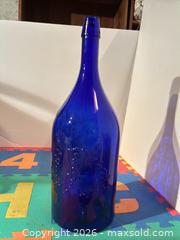 MaxSold Auction: Lot of 8 Assorted Vintage Decorative Items - Ashland (Massachusetts, USA) PARTNER MANAGED Downsizing Online Auction - Old Connecticut Path