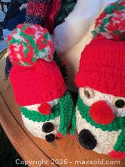 MaxSold Auction: Lot of Assorted Christmas Decorations, 10–14 Pieces - Ashland (Massachusetts, USA) PARTNER MANAGED Downsizing Online Auction - Old Connecticut Path