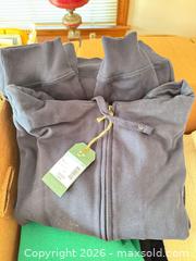 MaxSold Auction: Lot of women's knitwear / sweaters (17+ pieces) - Ashland (Massachusetts, USA) PARTNER MANAGED Downsizing Online Auction - Old Connecticut Path