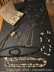 MaxSold Auction: Mixed Costume Jewelry Lot - 20+ Pieces with Jewelry Box - Ashland (Massachusetts, USA) PARTNER MANAGED Downsizing Online Auction - Old Connecticut Path