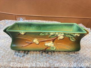 MaxSold Auction: Roseville Rectangular Glazed Ceramic Planter / Cachepot - Ashland (Massachusetts, USA) PARTNER MANAGED Downsizing Online Auction - Old Connecticut Path
