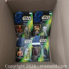 MaxSold Auction: Star Wars Power of the Force 4-Figure Carded Lot - Kenner - Ashland (Massachusetts, USA) PARTNER MANAGED Downsizing Online Auction - Old Connecticut Path