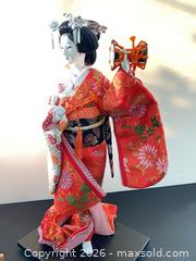 MaxSold Auction: Vintage Porcelain Geisha & Bonnet Dolls with 3 Folding Fans - Ashland (Massachusetts, USA) PARTNER MANAGED Downsizing Online Auction - Old Connecticut Path