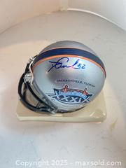 MaxSold Auction: DANIEL GRAHAM Autographed New England Patriots Super Bowl XXXIX Mini Helmet - Timeless Sports COA  - Parker (Colorado, USA) SELLER MANAGED Commercial Liquidation Online Auction - Heritage Oak Drive