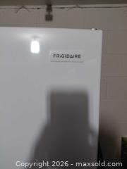 MaxSold Auction: Frigidaire Freezer - Fair Oaks (California, USA) PARTNER MANAGED Moving Online Auction - Cocoa Palm Way