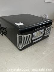 MaxSold Auction: Stereo A - Kingston (Ontario, Canada) PARTNER MANAGED Downsizing Online Auction - County Road 38, Elginburg (STORAGE)