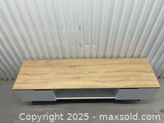 MaxSold Auction: TV Stand Console with Storage (for 55” TV) - Toronto (Ontario, Canada) SELLER MANAGED Moving Online Auction - Kennedy Road (STORAGE)